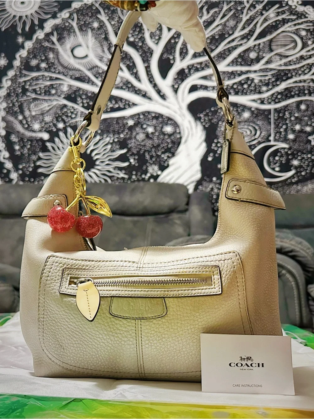 Vintage style Coach soho Shoulder Bag Cream soft Leather - Picture 11 of 17